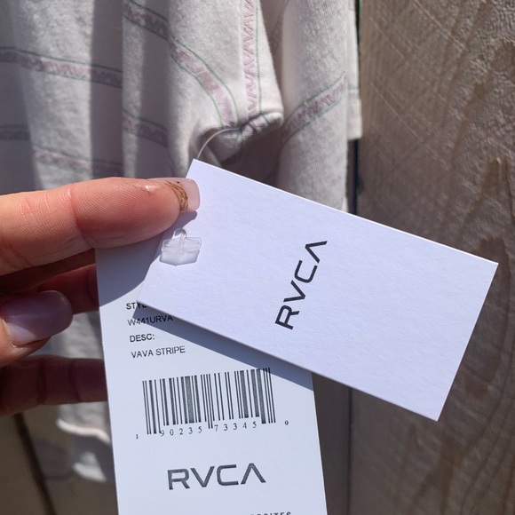 🆕 NWT RVCA T-Shirt - Picture 4 of 5